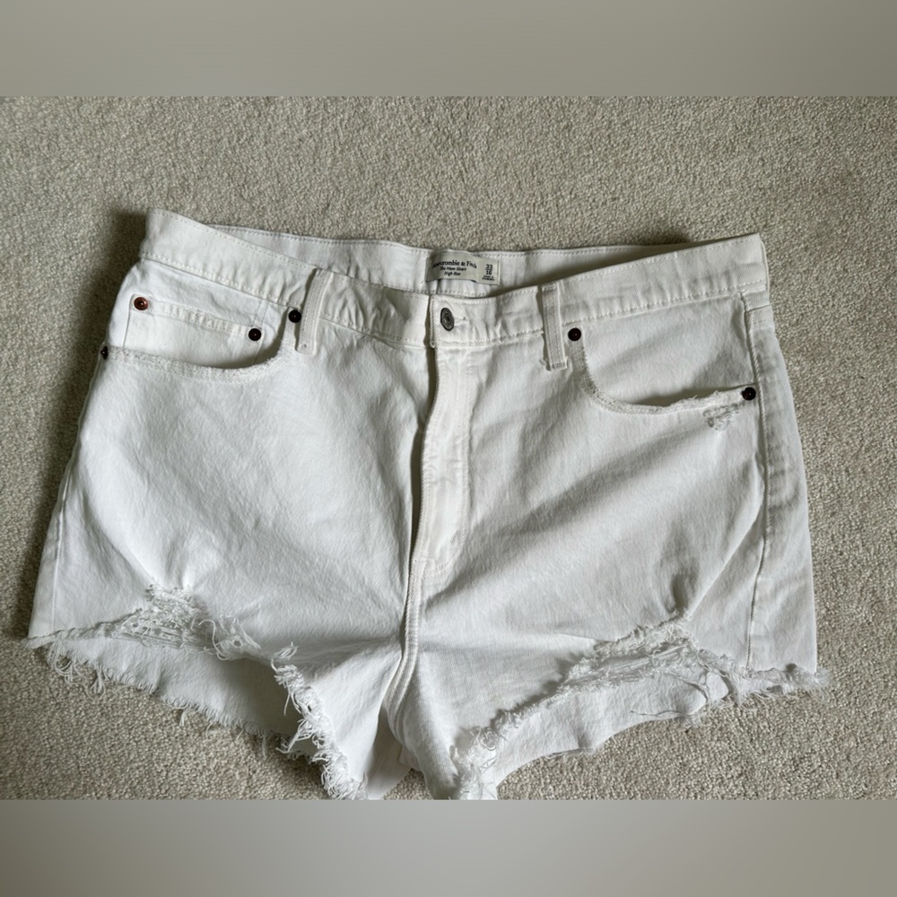 Abercrombie & Fitch The Mom Short High Rise